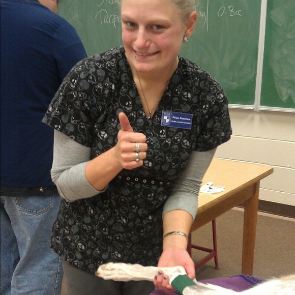 Meet your Posher! - Picture 5 of 12